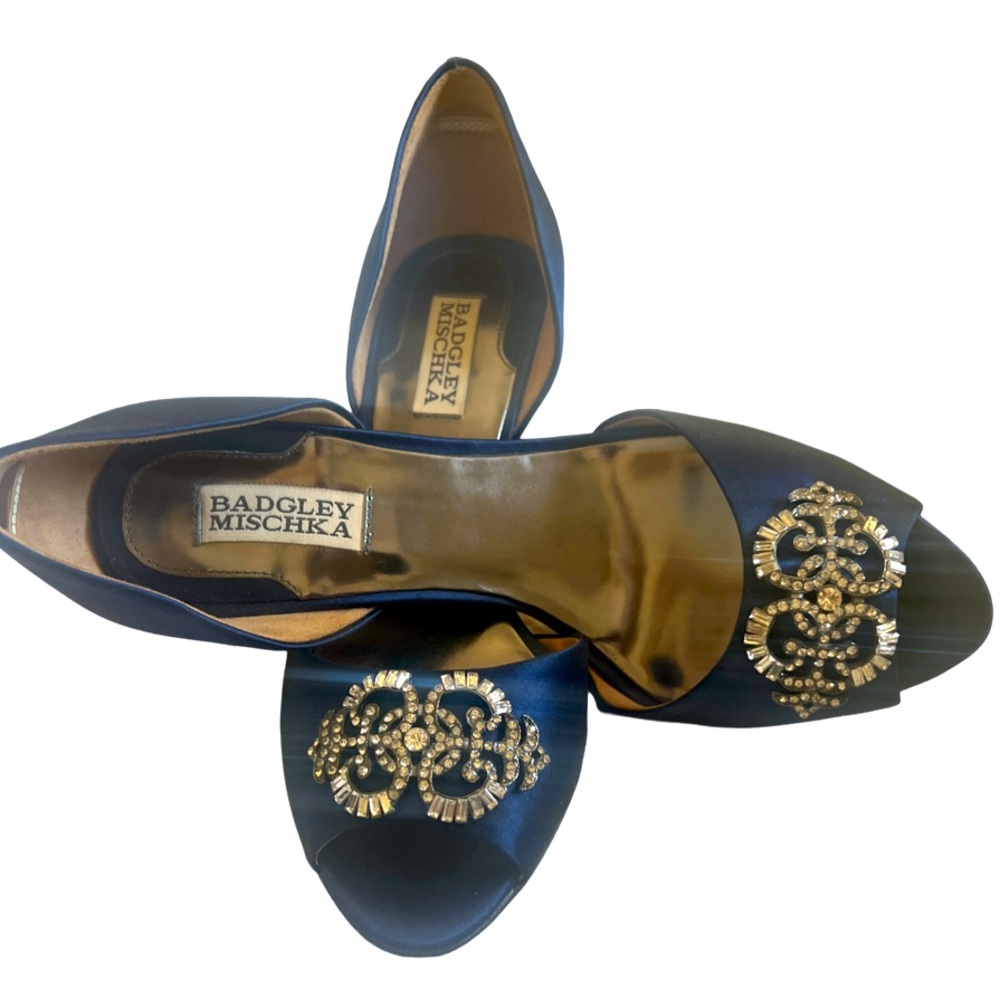BADGLEY MISCHKA Satin D’orsay pumps